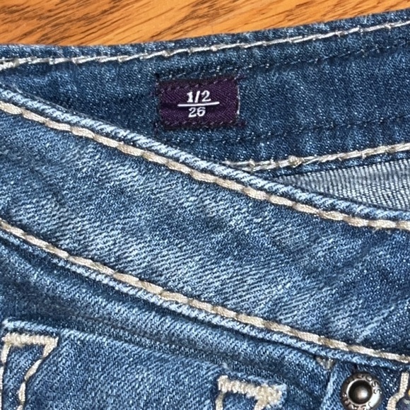 VIGOSS bootcut, low rise jeans. V back pockets. Size 26 - Picture 5 of 14